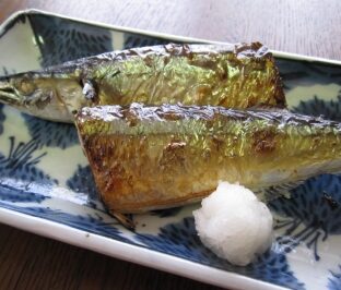 秋刀魚の塩焼き